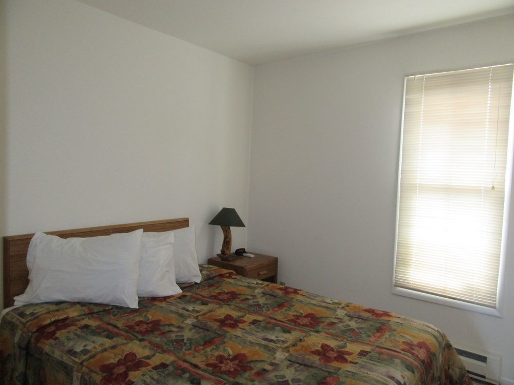 Big Bear Motel Коуди Екстериор снимка