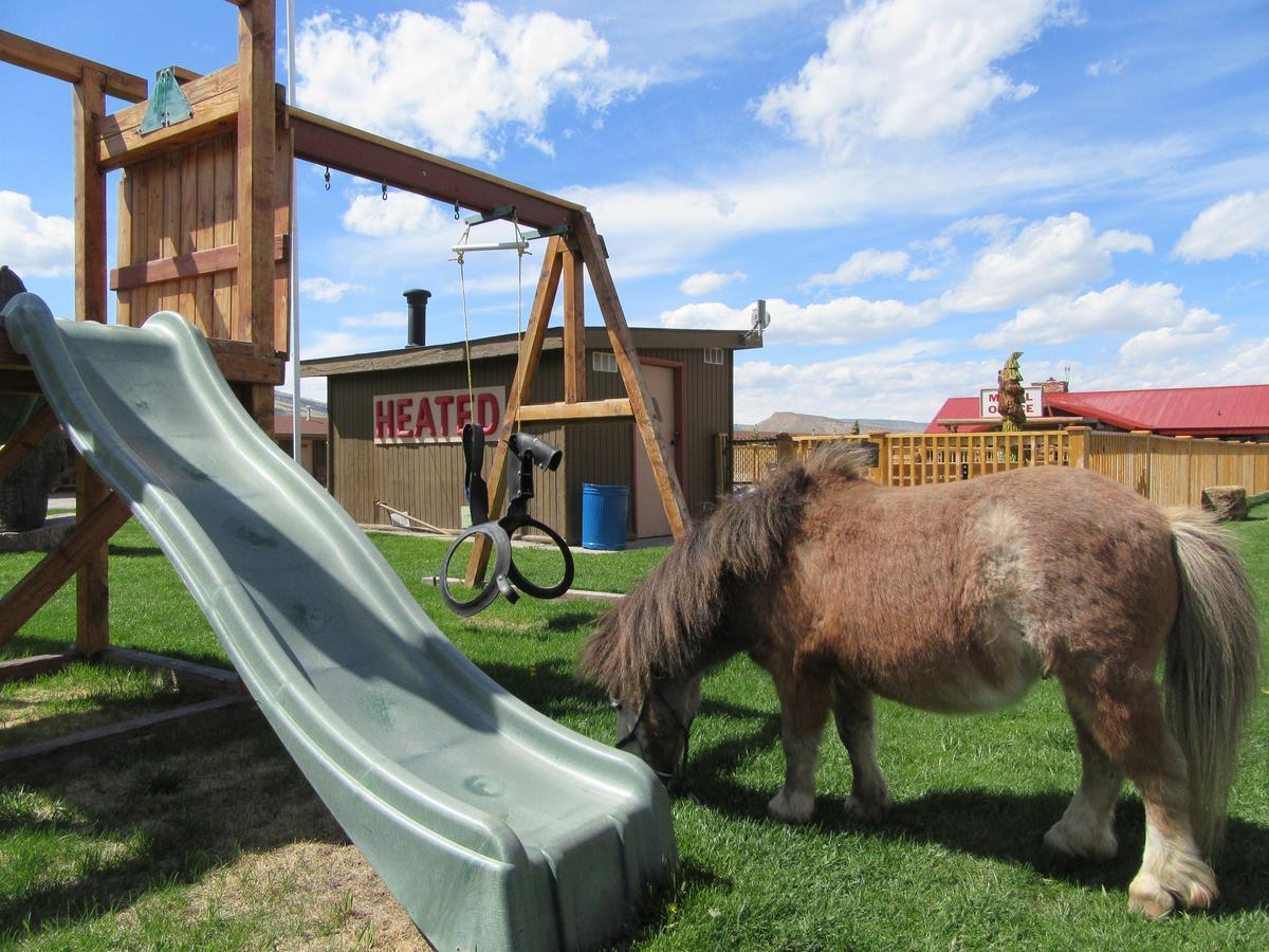 Big Bear Motel Коуди Екстериор снимка